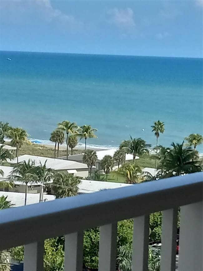 Building Photo - 1200 Hibiscus Ave