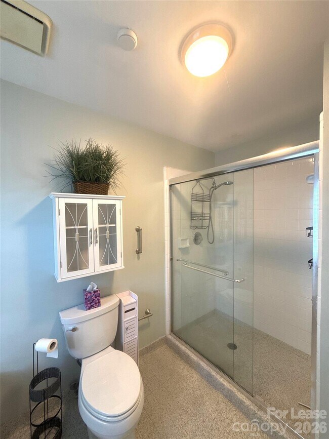 Building Photo - 9817 Emerald Point Dr