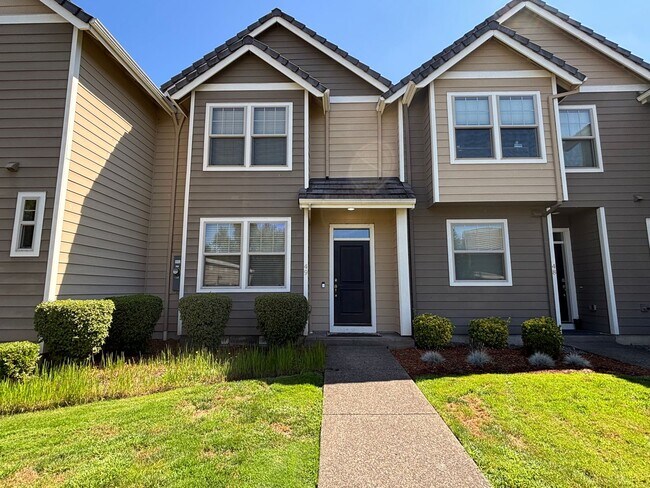 Primary Photo - HALF-MONTH FREE!! Modern Townhome Available in Wilsonville
