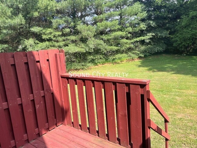 Building Photo - 238 Timberway Dr