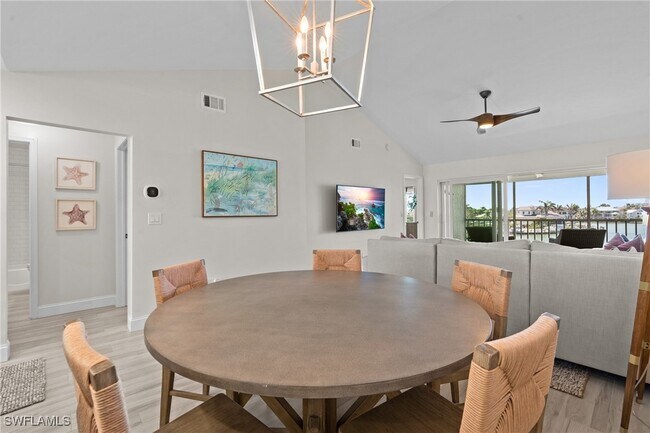 Building Photo - 10682 Gulf Shore Dr