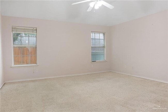 Building Photo - 2212 Lilly Cove Dr