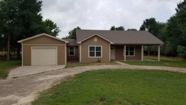 Building Photo - TAHITIAN VILLAGE ENTERTAINING READY -  3 BEDROOM / 2 BATH HOME