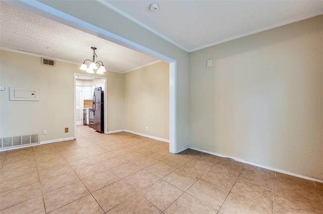 Building Photo - 412 Hollyhill Ln