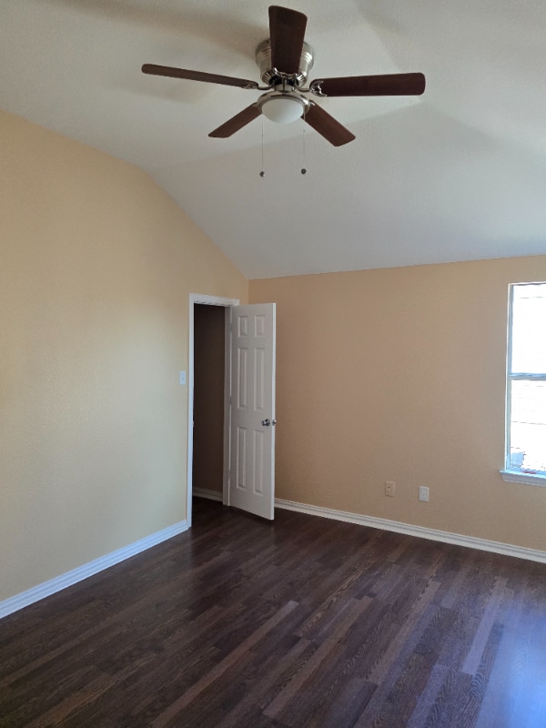 Building Photo - 224 Bluefinch Dr