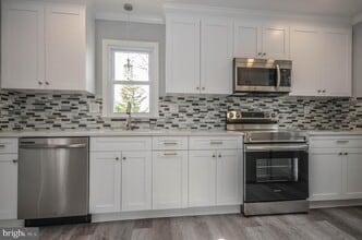 Building Photo - 7582 Annapolis Rd