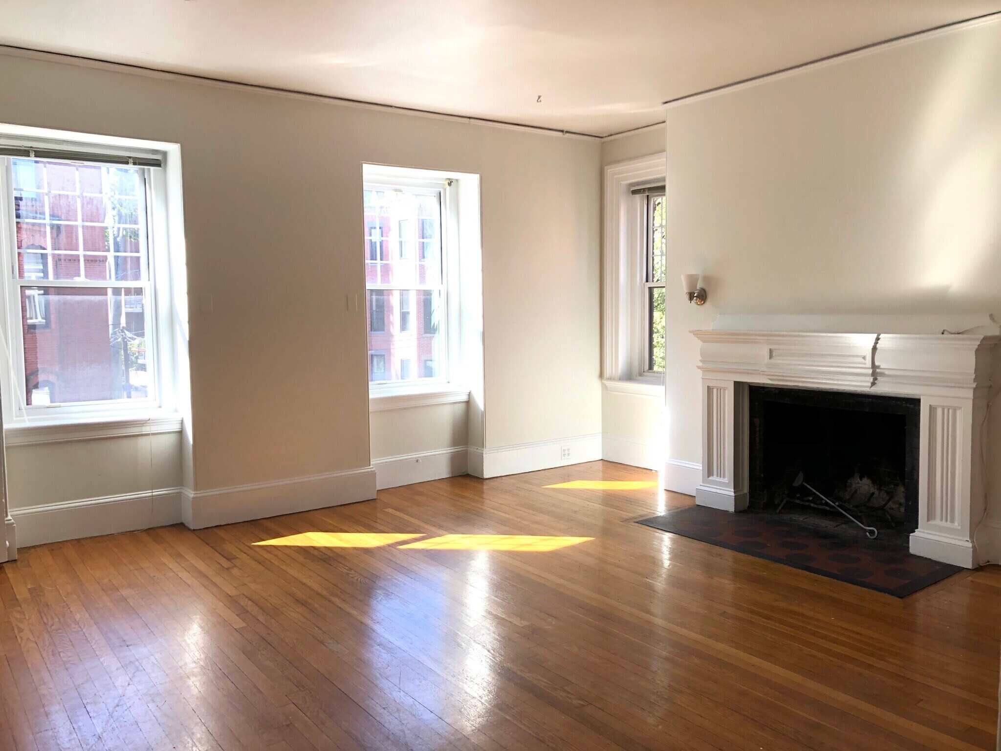 Building Photo - 12 Fairfield St