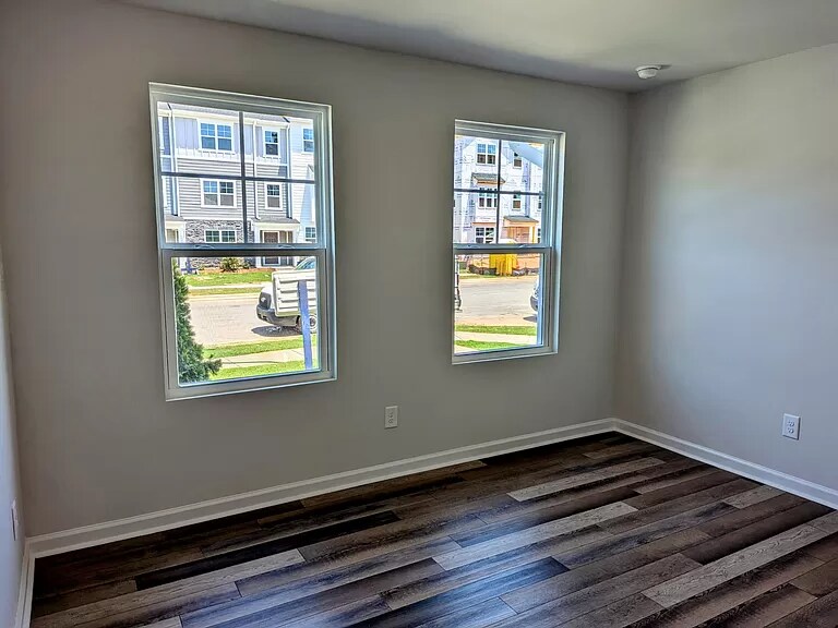 Building Photo - 407 Carolina Spgs Blvd