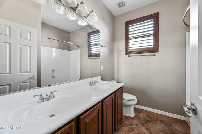 Building Photo - 11127 N 161st Ave