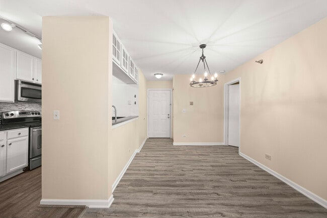 Building Photo - 214 Glengarry Dr