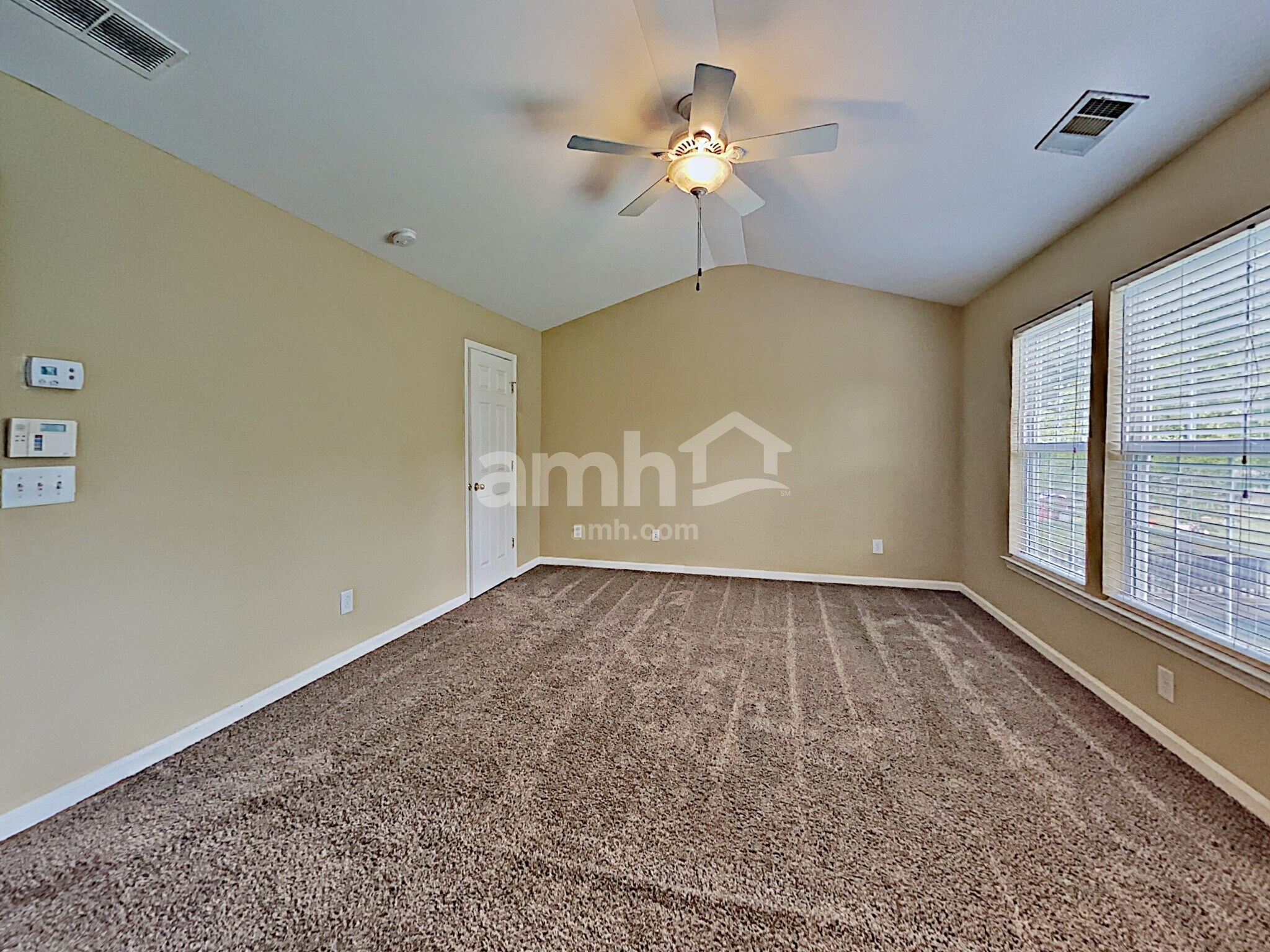 Building Photo - 2251 Monthemer Cv