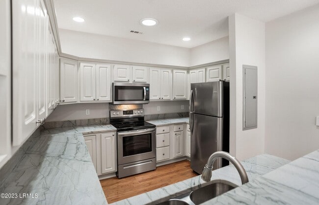 Building Photo - 2 Rockville Way