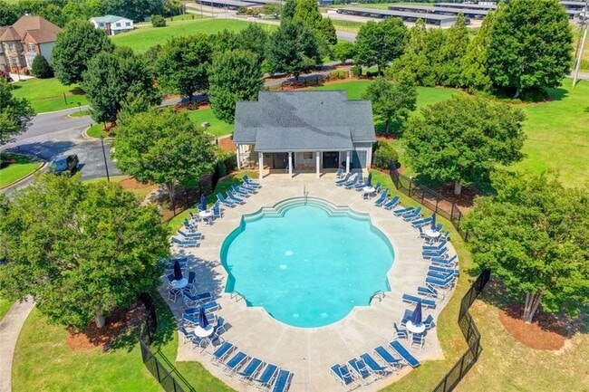 Building Photo - 9135 Fox Trail Ln