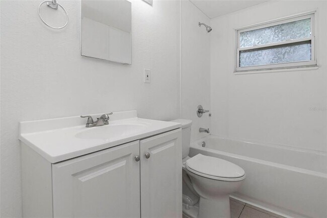 Building Photo - 6713 S Kissimmee St