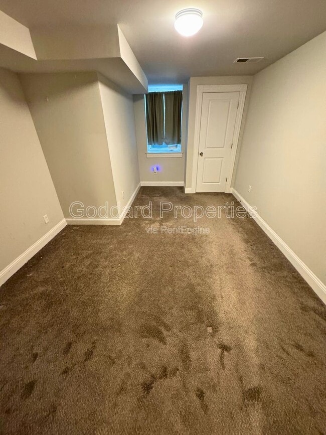 Building Photo - 842 N Patterson Park Ave