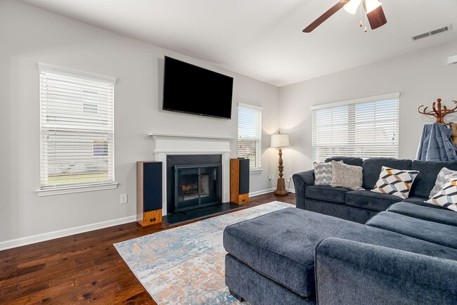 Building Photo - House in Opelika Available October 2025!