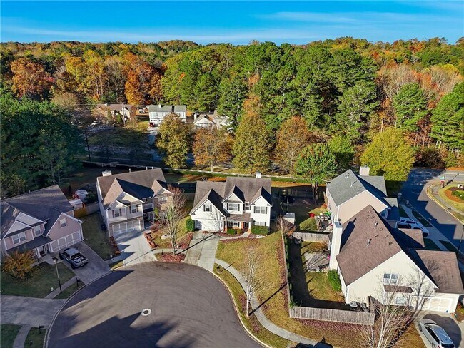 Building Photo - 5670 Winter Bluff Way NE