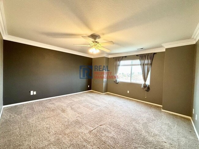 Building Photo - 16800 E Hollow Horn Ave