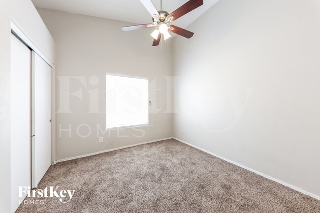 Building Photo - 8507 W Palm Ln