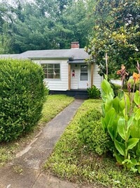 Building Photo - Cute 2 Bedroom, 1 Bathroom Home Minutes fr...