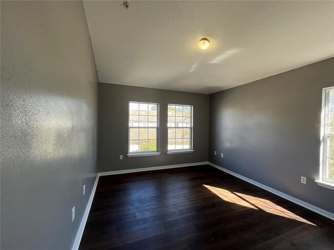 Building Photo - 7125 Red Lantern Dr