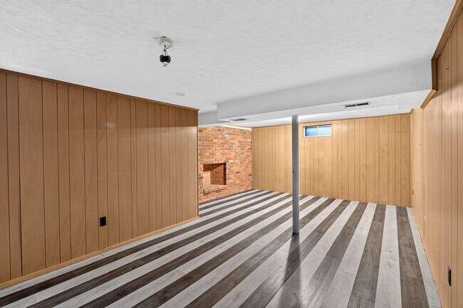 Building Photo - 115 Triesta Pl