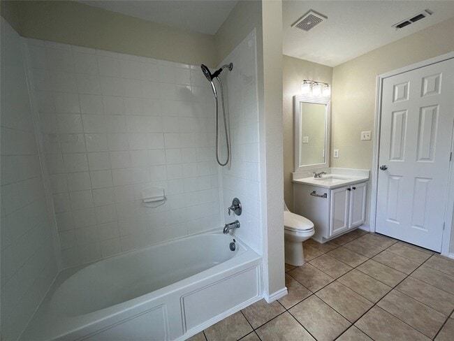 Building Photo - 15632 Gatehouse Dr