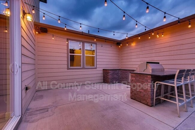 Building Photo - 1112 S Grant St