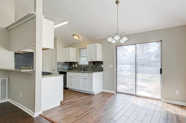 Building Photo - 16938 Enchanted Cir E