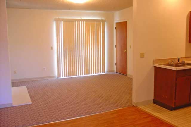 Building Photo - 3 bedroom in Billings MT 59102