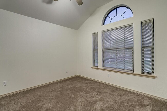 Building Photo - 4249 Rapids Dr