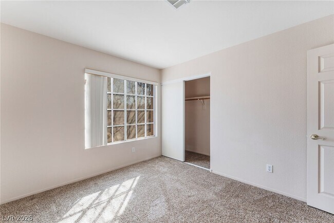 Building Photo - 8150 Canto Ave