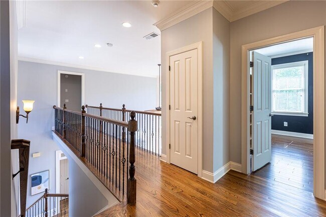 Building Photo - 2360 Manor Creek Ct