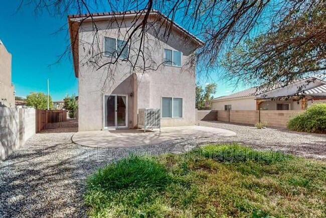 Building Photo - 7509 Cricket Hill Dr NE