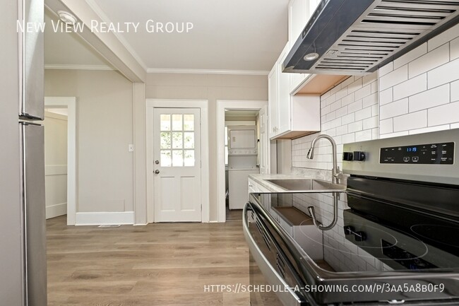 Building Photo - 134 Saluda St