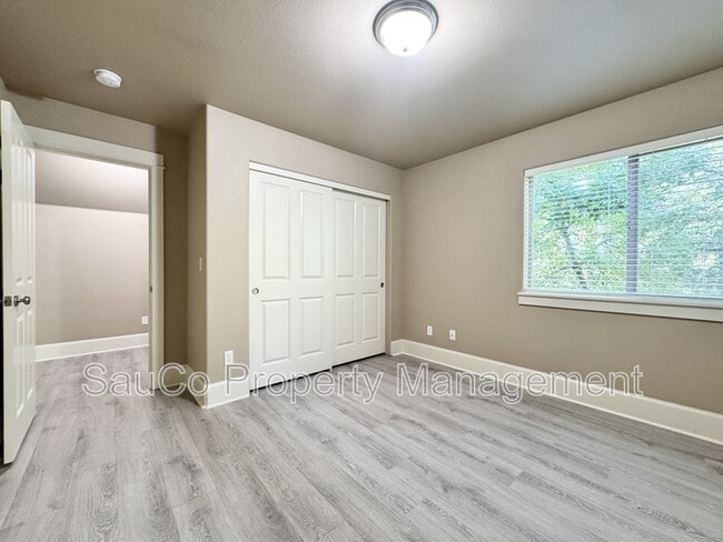 Building Photo - 11347 NW Kimble Ct