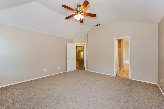 Building Photo - 1542 Reynolds St