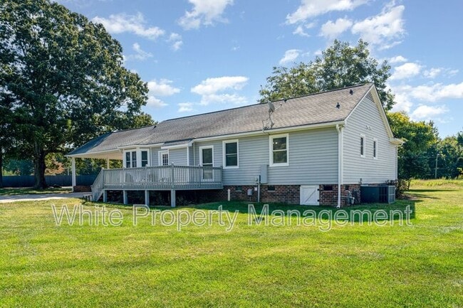Building Photo - 15716 Youngblood Rd
