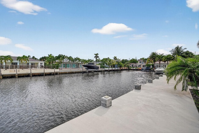 Building Photo - 2720 NE 59th St