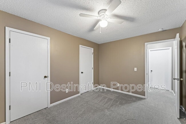 Building Photo - 8600 Kill Creek Rd