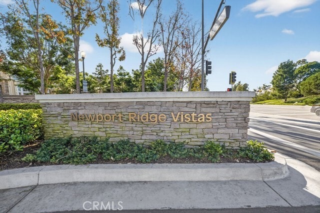 Building Photo - 3 Chandon