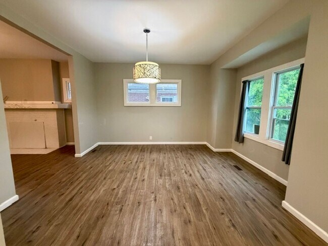 Building Photo - Updated 3-Bedroom Home for Lease – Section 8 Welcome - Call (313)429-3244