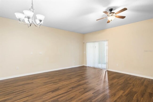 Building Photo - 2044 Hawks View Dr