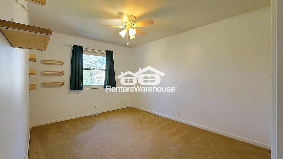 Building Photo - 1751 Laurel Ave