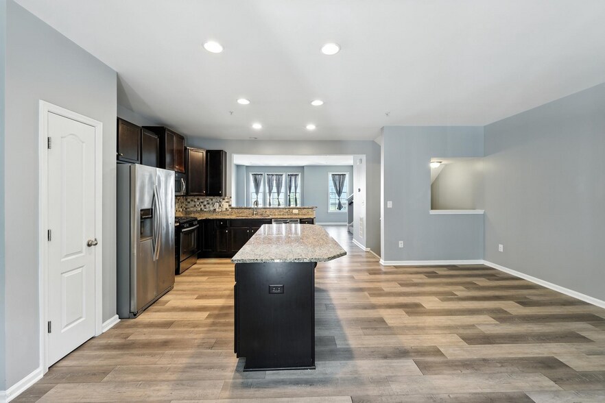 Building Photo - 4905 Forest Pines Dr