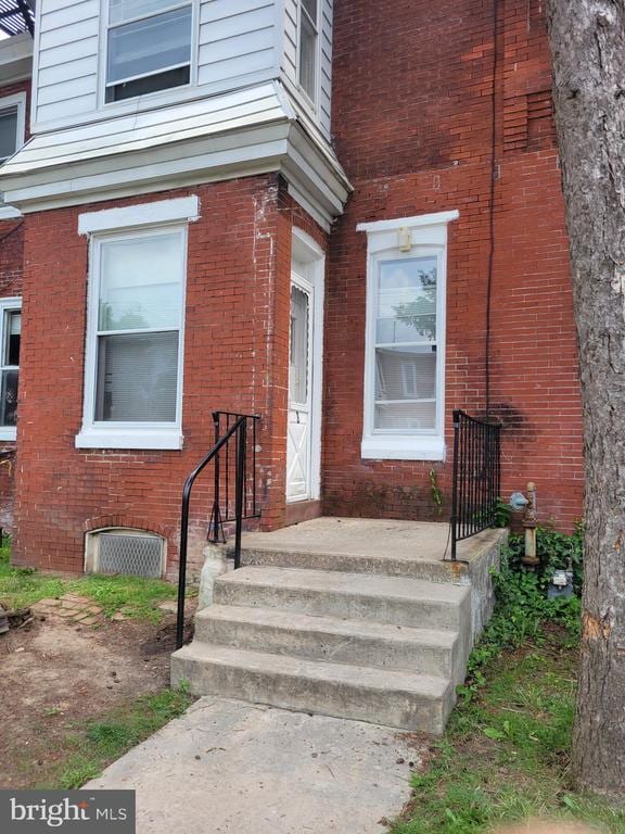 Building Photo - 835 W Marshall St