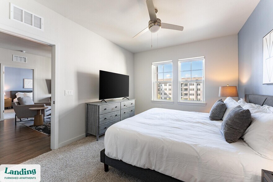 Building Photo - 1225 Utica Dr