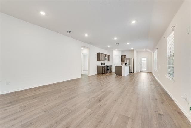 Building Photo - 623 Sweet Dream Wy