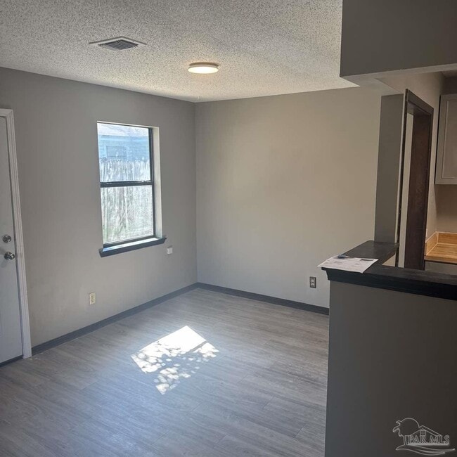 Building Photo - 455 Stara Cir