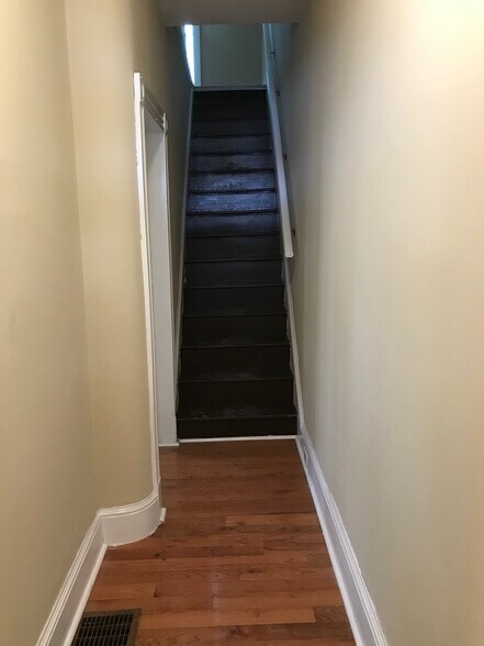 Building Photo - 41 Montgomery Ave